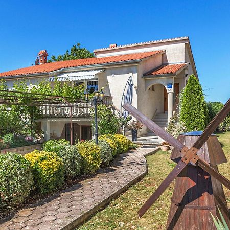 Gorgeous Apartment In Pula With Wifi מראה חיצוני תמונה