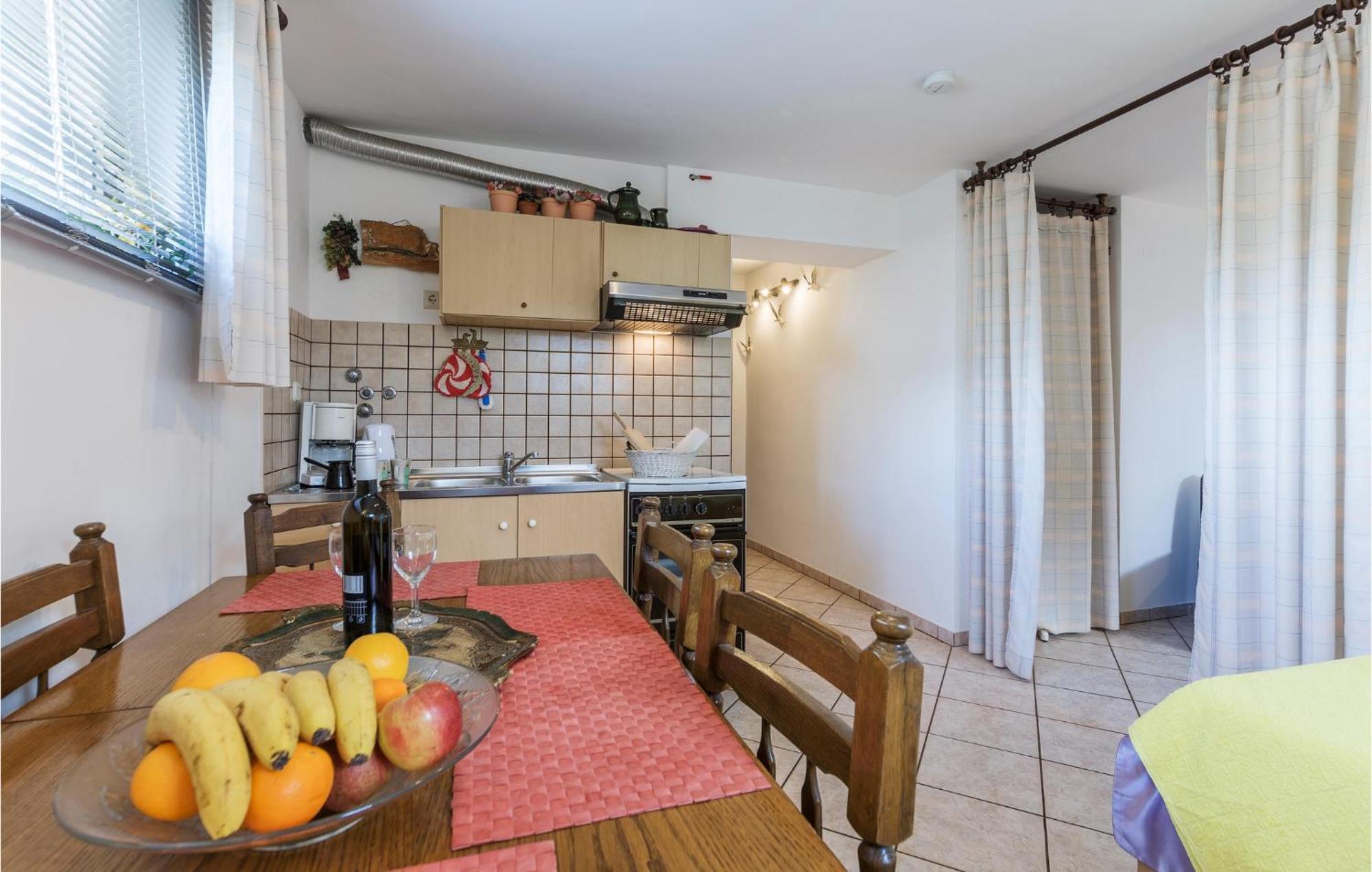 Gorgeous Apartment In Pula With Wifi מראה חיצוני תמונה